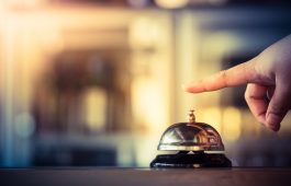 Factors-that-improve-customer-service-in-the-hospitality-industry