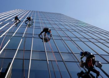 high-rise-cleaning